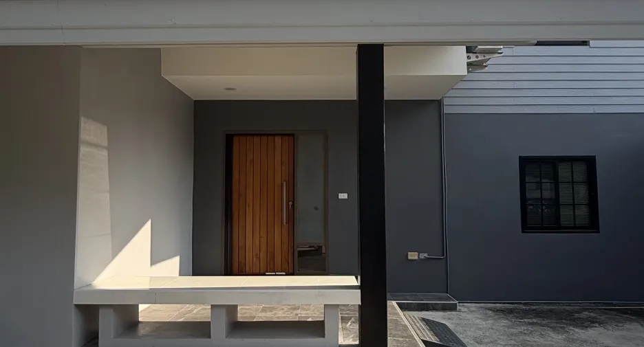 For rent 5 bedrooms house in Chatuchak, Bangkok