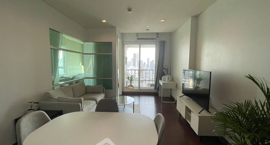 For rent 1 bed condo in Watthana, Bangkok