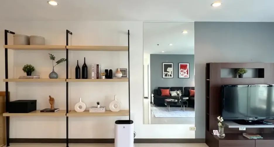 For rent 2 bedrooms condo in Sathon, Bangkok