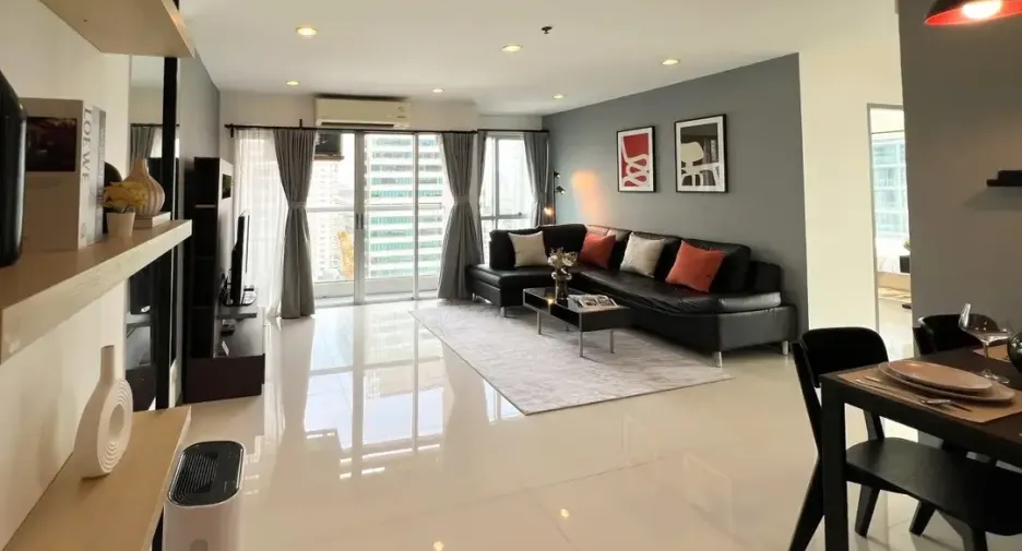 For rent 2 bedrooms condo in Sathon, Bangkok