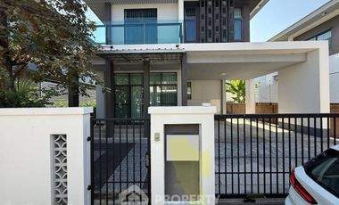 Haus zur Miete mit 4 Zimmer in Prawet, Bangkok