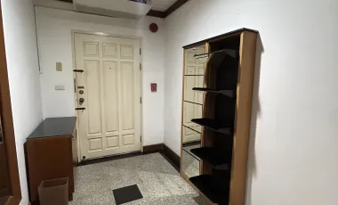 For rent 2 bedrooms condo in Pathum Wan, Bangkok