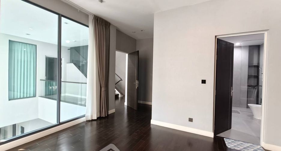 For rent 4 bedrooms house in Suan Luang, Bangkok