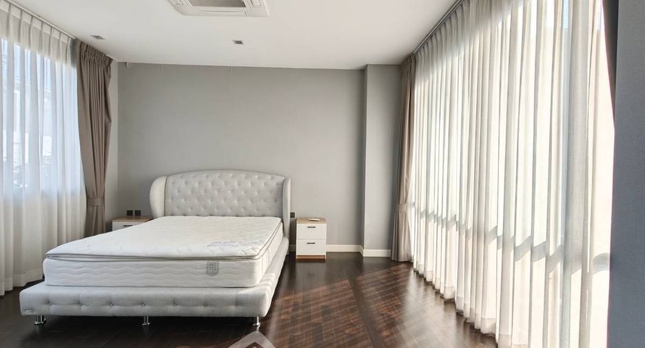 For rent 4 bedrooms house in Suan Luang, Bangkok