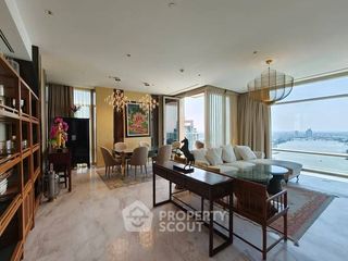 For rent 3 bedrooms condo in Bang Kho Laem, Bangkok