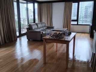Condo en alquiler de 3 habitaciones en Pathum Wan, Bangkok