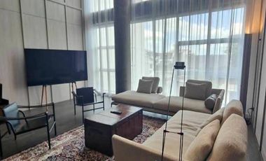 For rent 4 bedrooms condo in Watthana, Bangkok