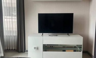 For rent 2 bedrooms condo in Pathum Wan, Bangkok