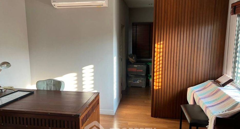 Haus zur Miete mit 4 Zimmer in Prawet, Bangkok