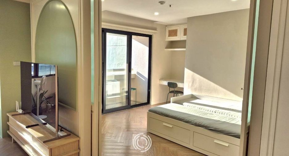 For rent 2 bedrooms condo in Khlong Toei, Bangkok