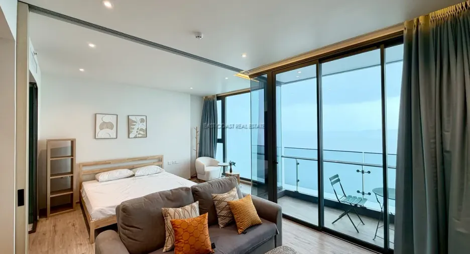For rent and for sale 1 bed condo in Bang Lamung, Chonburi