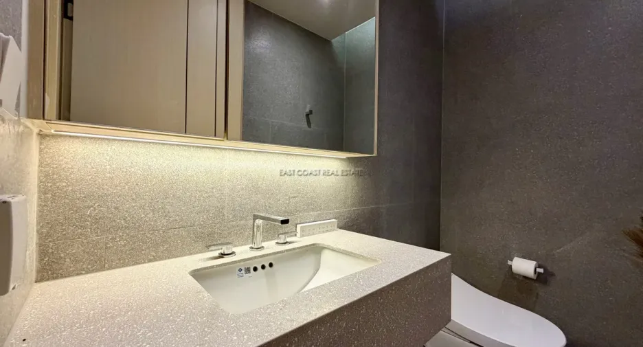 For rent and for sale 1 bed condo in Bang Lamung, Chonburi