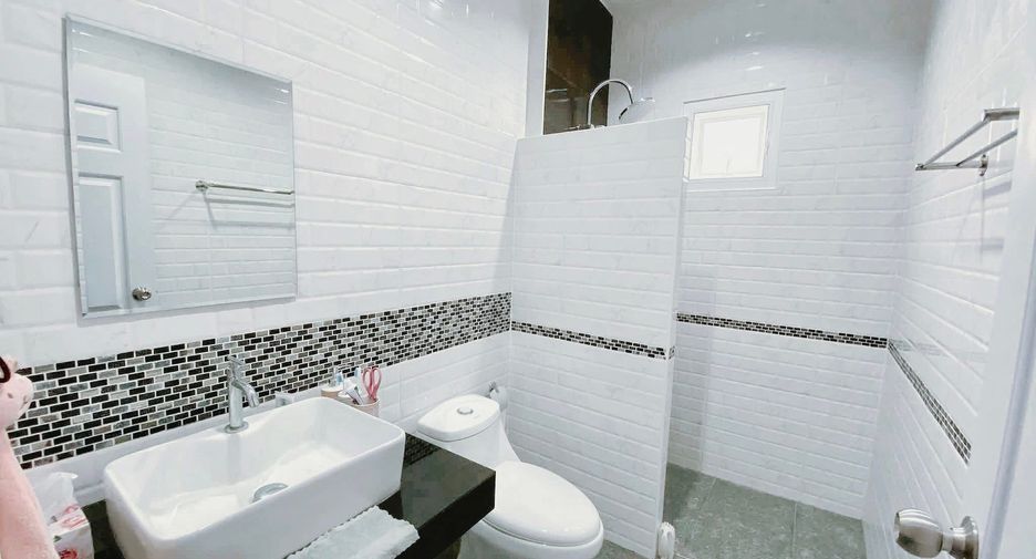 For sale 3 bedrooms house in Doi Saket, Chiang Mai