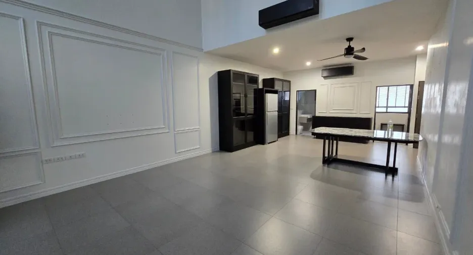 À vendre et à louer 3 chambres maison de ville à Bang Kruai, Nonthaburi