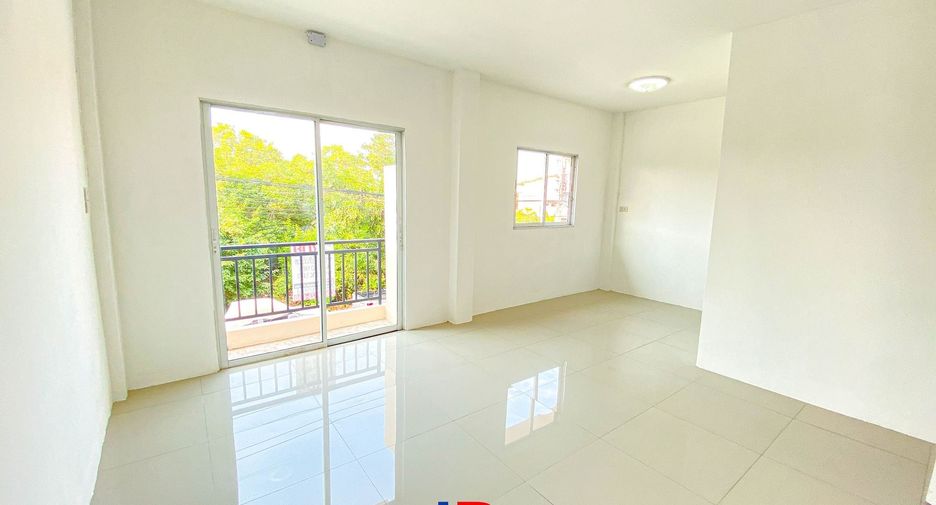 À vendre 3 chambres maison de ville à Sam Phran, Nakhon Pathom