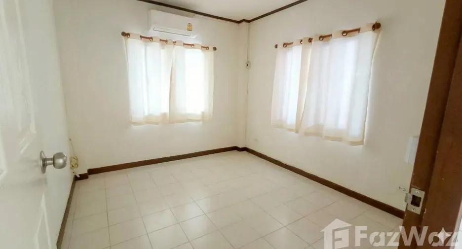 For sale 4 bedrooms house in Thanyaburi, Pathum Thani