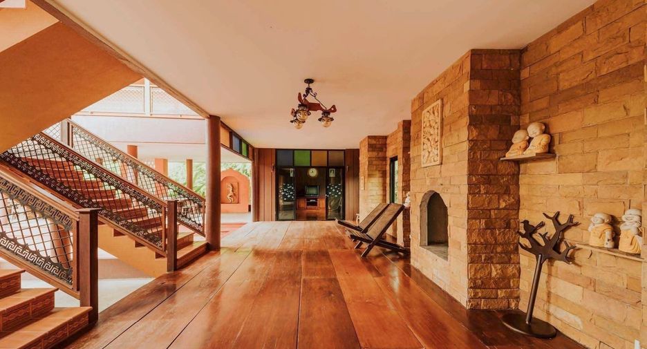 For sale and for rent 5 bedrooms villa in Mae Rim, Chiang Mai