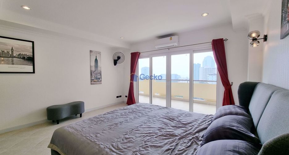 For sale 2 bedrooms condo in Pratumnak, Pattaya