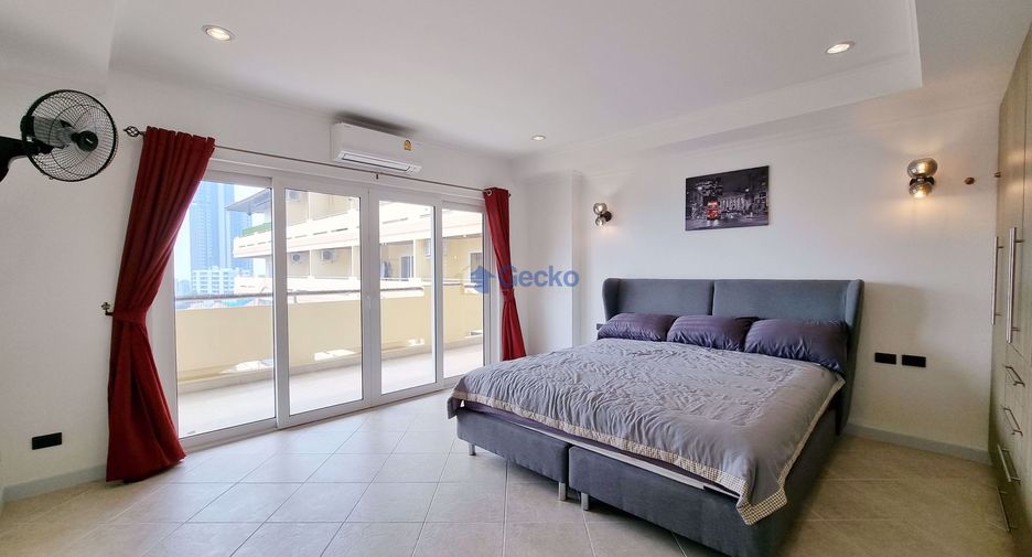 For sale 2 bedrooms condo in Pratumnak, Pattaya