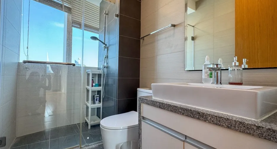 Wohnung zum Kauf mit 2 Zimmer in Khlong Toei, Bangkok