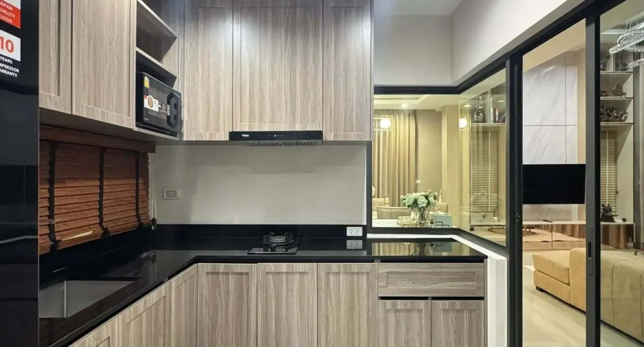 À louer 4 chambres maison à Don Mueang, Bangkok