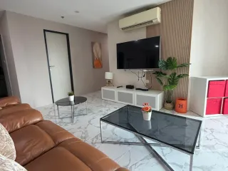 For sale and for rent 2 bedrooms condo in Huai Khwang, Bangkok