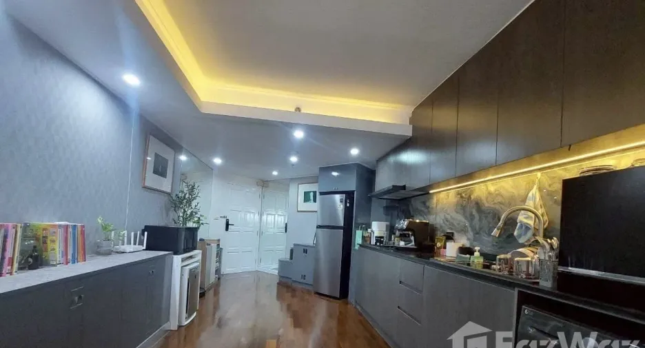 For rent 2 bedrooms condo in Chatuchak, Bangkok