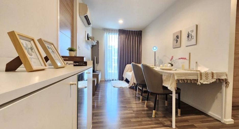 For rent 2 bedrooms condo in Bang Kapi, Bangkok