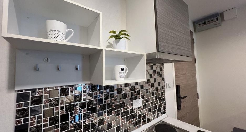 For rent 2 bedrooms condo in Bang Kapi, Bangkok