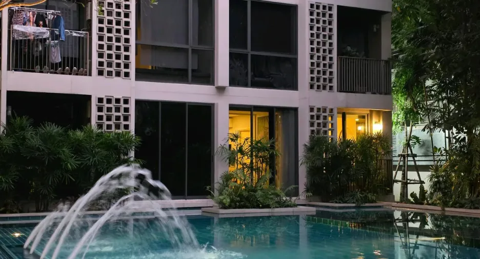 For sale and for rent 1 bed condo in Phra Khanong, Bangkok