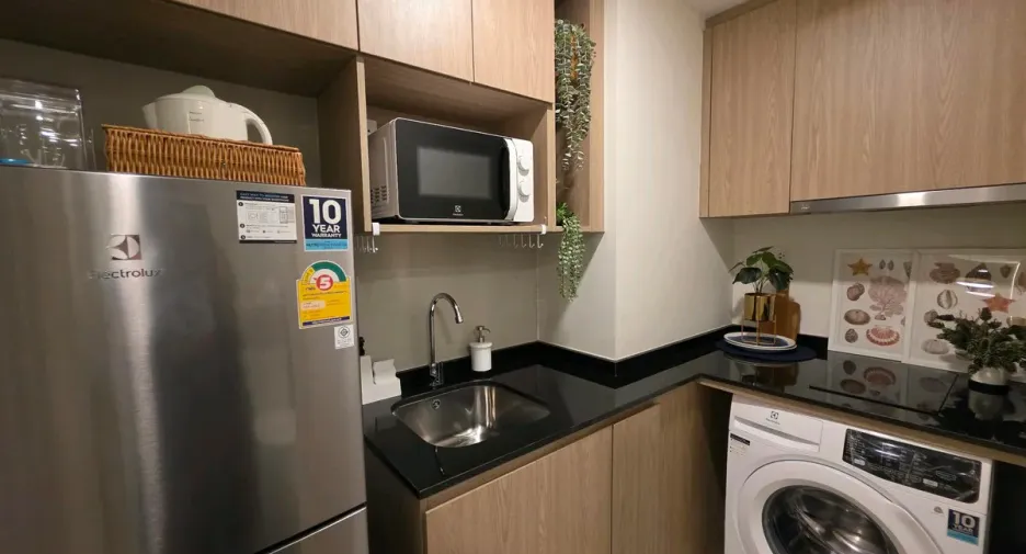 For sale and for rent 1 bed condo in Phra Khanong, Bangkok