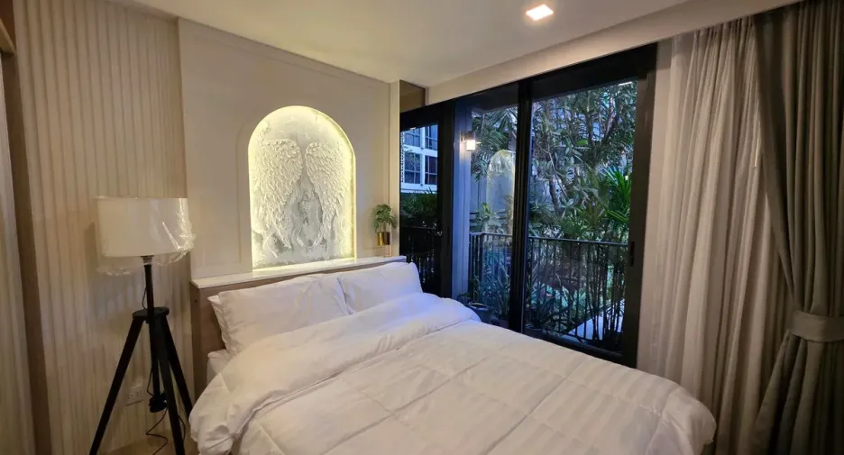 For sale and for rent 1 bed condo in Phra Khanong, Bangkok