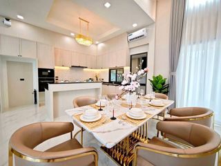 For sale 4 bedrooms villa in Bang Lamung, Chonburi