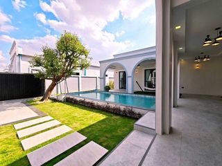 For sale 4 bedrooms villa in Bang Lamung, Chonburi