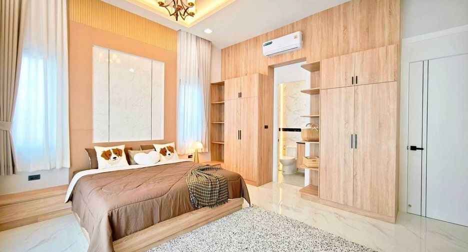 À vendre 4 chambres villa à East Pattaya, Pattaya