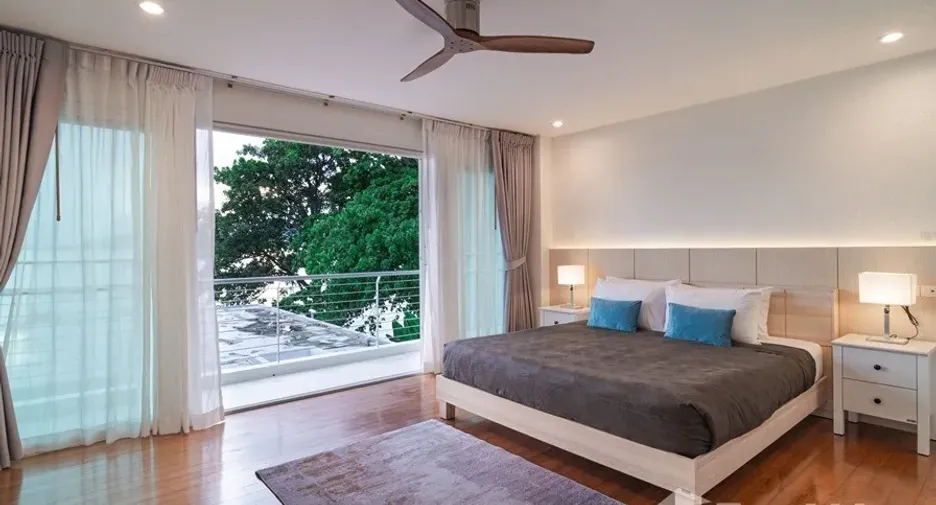 For sale and for rent 3 bedrooms condo 