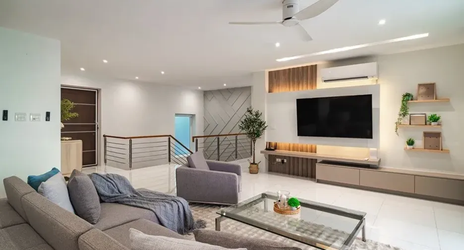 For sale and for rent 3 bedrooms condo 