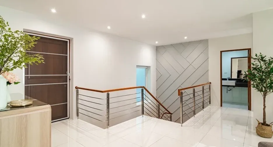 For sale and for rent 3 bedrooms condo 