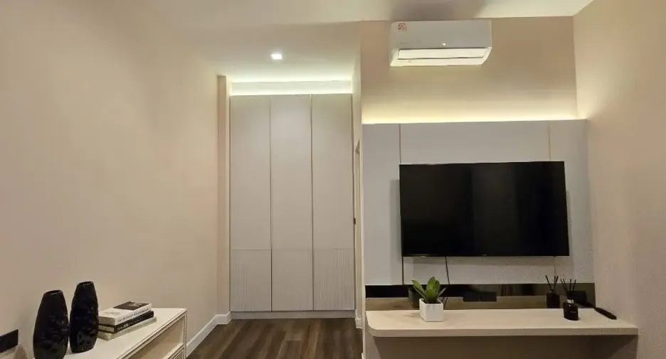 For rent and for sale 4 bedrooms house in Bang Phli, Samut Prakan
