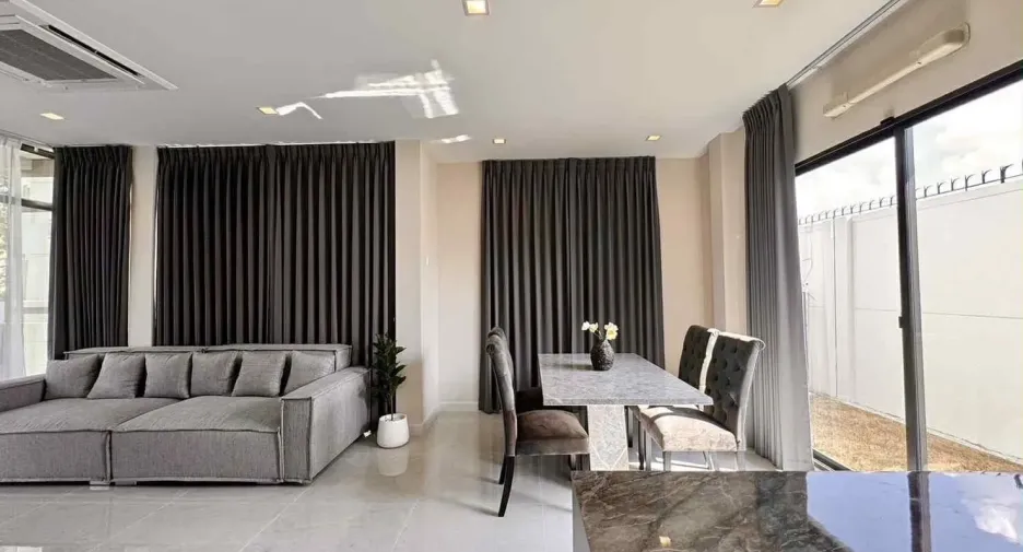 For rent 4 bedrooms house in Bang Phli, Samut Prakan