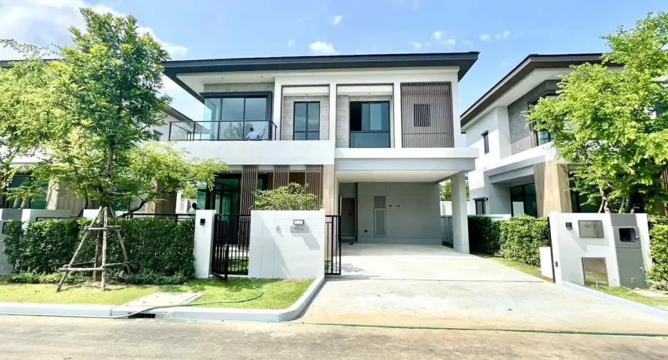 For rent 4 bedrooms house in Bang Phli, Samut Prakan