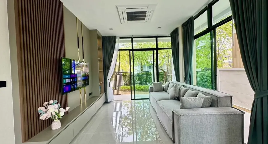 For rent 4 bedrooms house in Bang Phli, Samut Prakan
