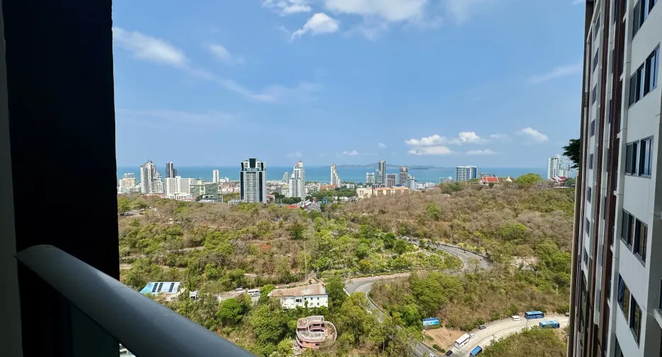 出售 和 出租 2 卧室 公寓 在 Pratumnak, 芭提雅