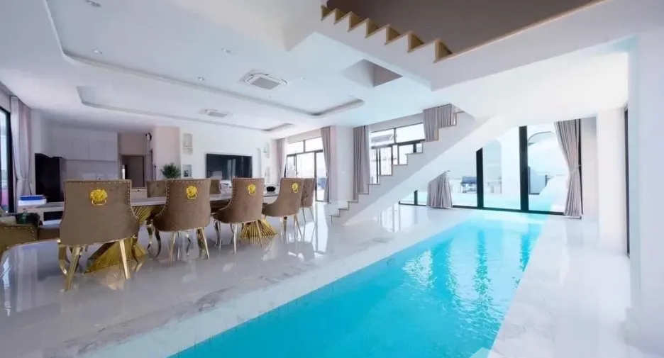 For sale 5 bedrooms villa in Sattahip, Chonburi