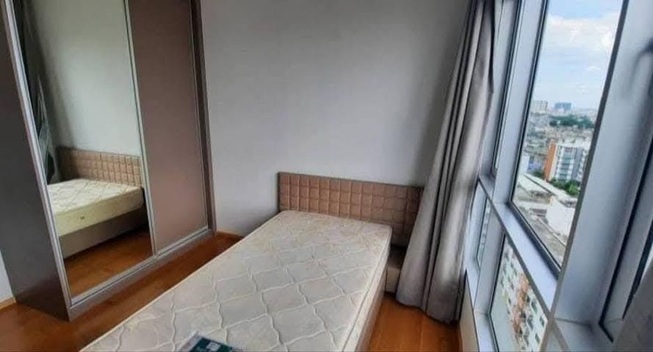 For rent 2 bedrooms condo in Khlong San, Bangkok