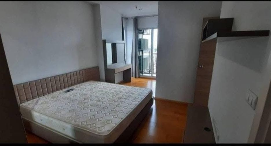 For rent 2 bedrooms condo in Khlong San, Bangkok