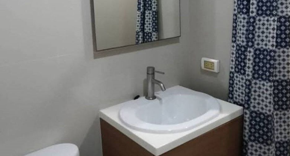For rent 2 bedrooms condo in Khlong San, Bangkok
