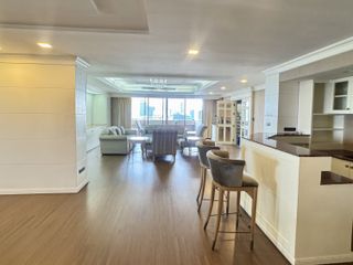 For rent 4 ベッドルーム condo in Watthana, Bangkok
