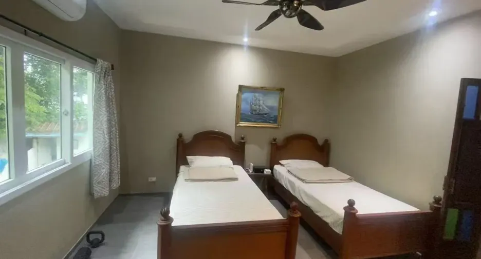 À louer 3 chambres villa à Mueang Phuket, Phuket