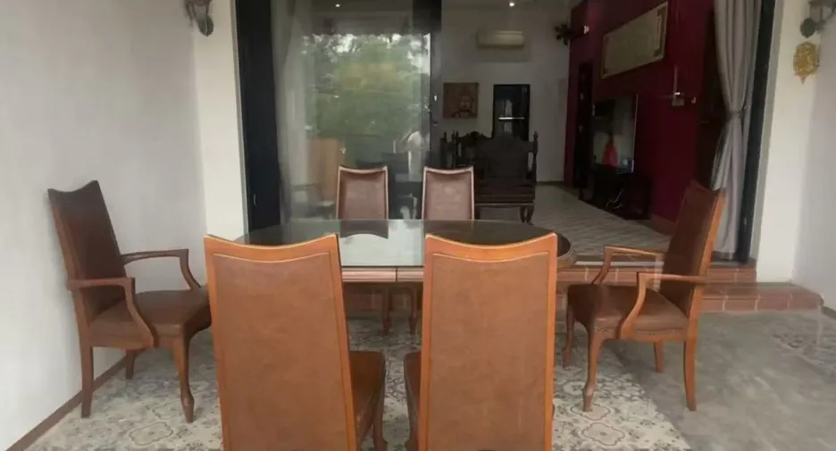 À louer 3 chambres villa à Mueang Phuket, Phuket